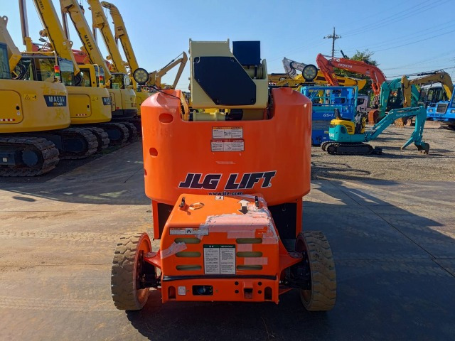 JLG M400AJPN - Plataforma articulada: foto 4 JLG M400AJPN - Plataforma articulada: foto 4