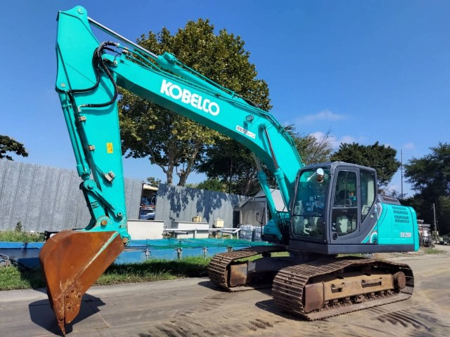 KOBELCO SK200-10 - Escavadora de rastos: foto 1 KOBELCO SK200-10 - Escavadora de rastos: foto 1