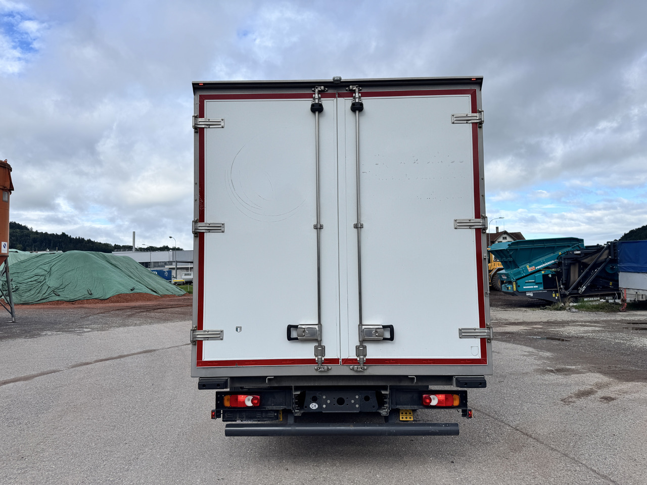 IVECO 80E190 Eurocargo Kühlkoffer (Partikelfilter defekt) - Caminhão frigorífico: foto 4 IVECO 80E190 Eurocargo Kühlkoffer (Partikelfilter defekt) - Caminhão frigorífico: foto 4