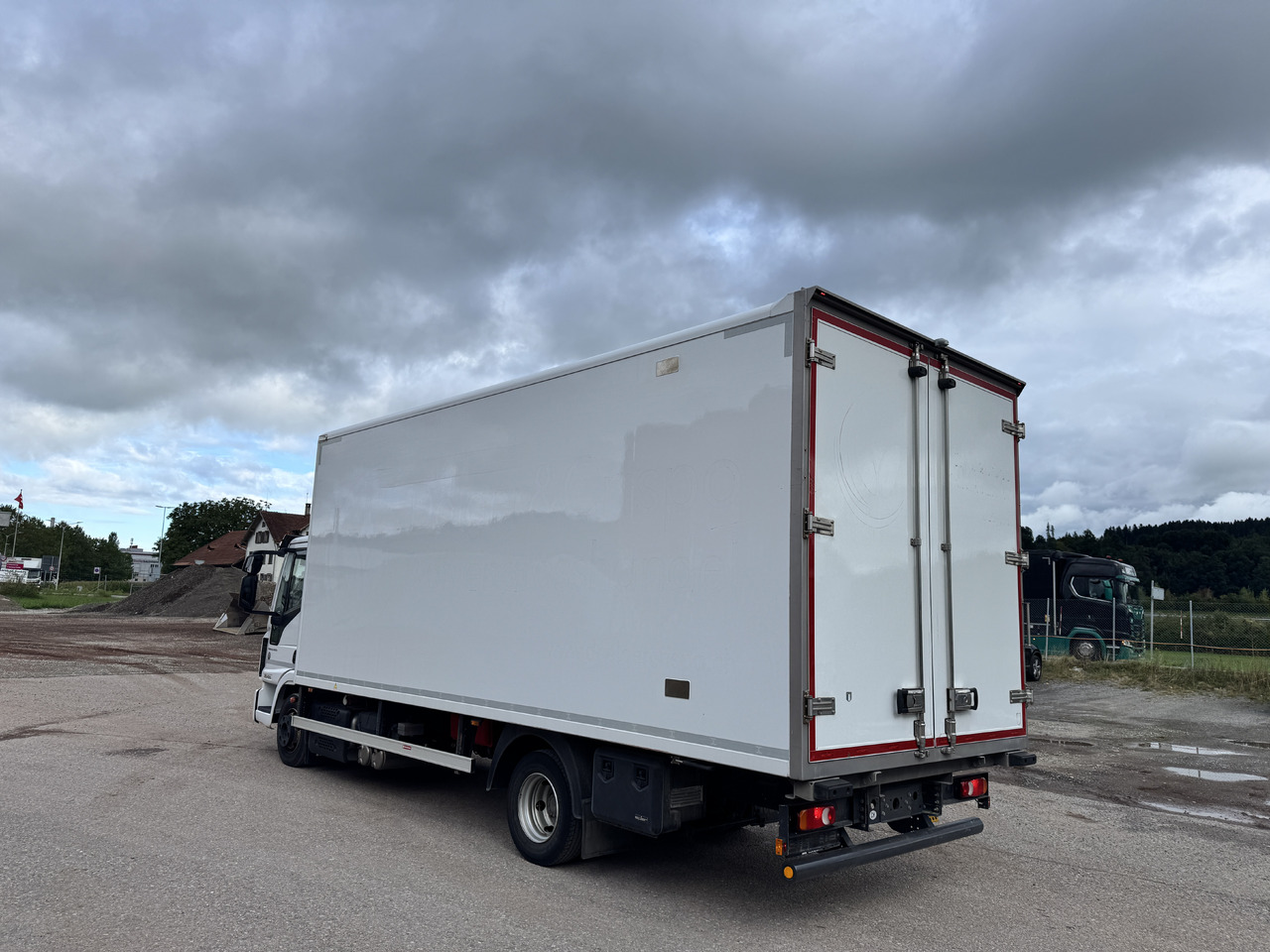 IVECO 80E190 Eurocargo Kühlkoffer (Partikelfilter defekt) - Caminhão frigorífico: foto 3 IVECO 80E190 Eurocargo Kühlkoffer (Partikelfilter defekt) - Caminhão frigorífico: foto 3