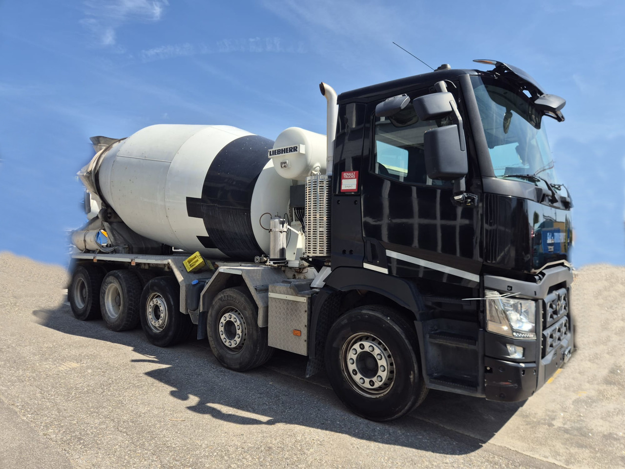 RENAULT C520 10x4 Betonmischer Liebherr 10 m3 - Caminhão betoneira: foto 1 RENAULT C520 10x4 Betonmischer Liebherr 10 m3 - Caminhão betoneira: foto 1