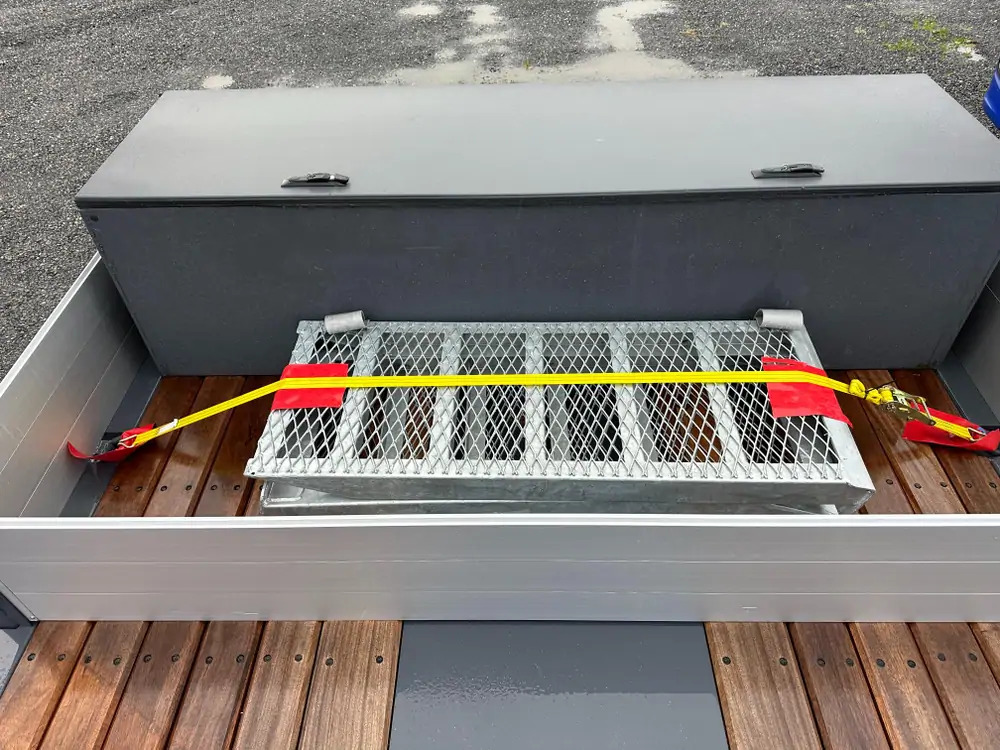 Semireboque baixa nuevo Kässbohrer essieu relevable + essieu suiveur -  MATERIEL NEUF: foto 15