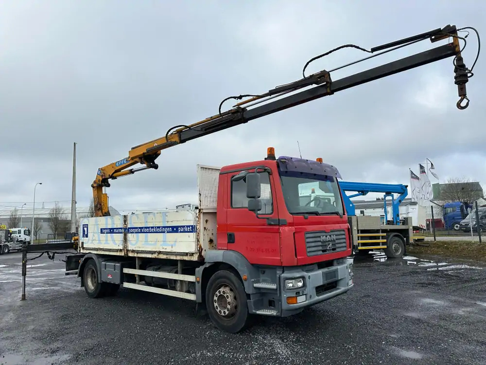 MAN TGM 18.280 *202000 km*Grue EFFER type 120 3 S*PREMIER PROPRIO - Caminhão grua, Camião de caixa aberta/ Plataforma: foto 3 MAN TGM 18.280 *202000 km*Grue EFFER type 120 3 S*PREMIER PROPRIO - Caminhão grua, Camião de caixa aberta/ Plataforma: foto 3