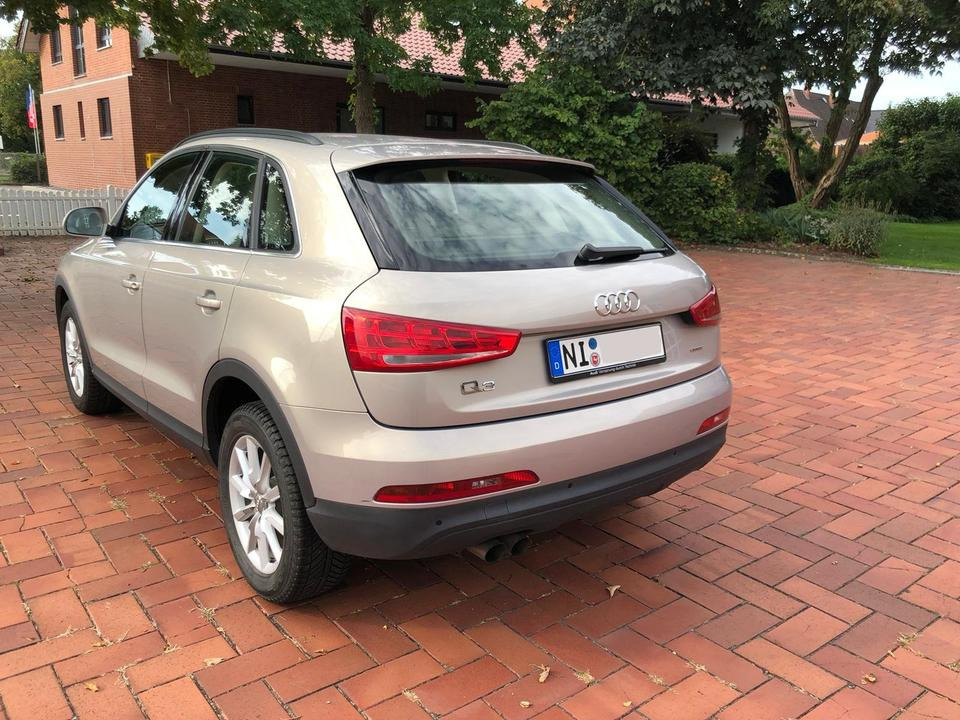 Audi Q3 TFSI + quattro + Autom. + ANK. + TÜV - Automóvel: foto 2 Audi Q3 TFSI + quattro + Autom. + ANK. + TÜV - Automóvel: foto 2