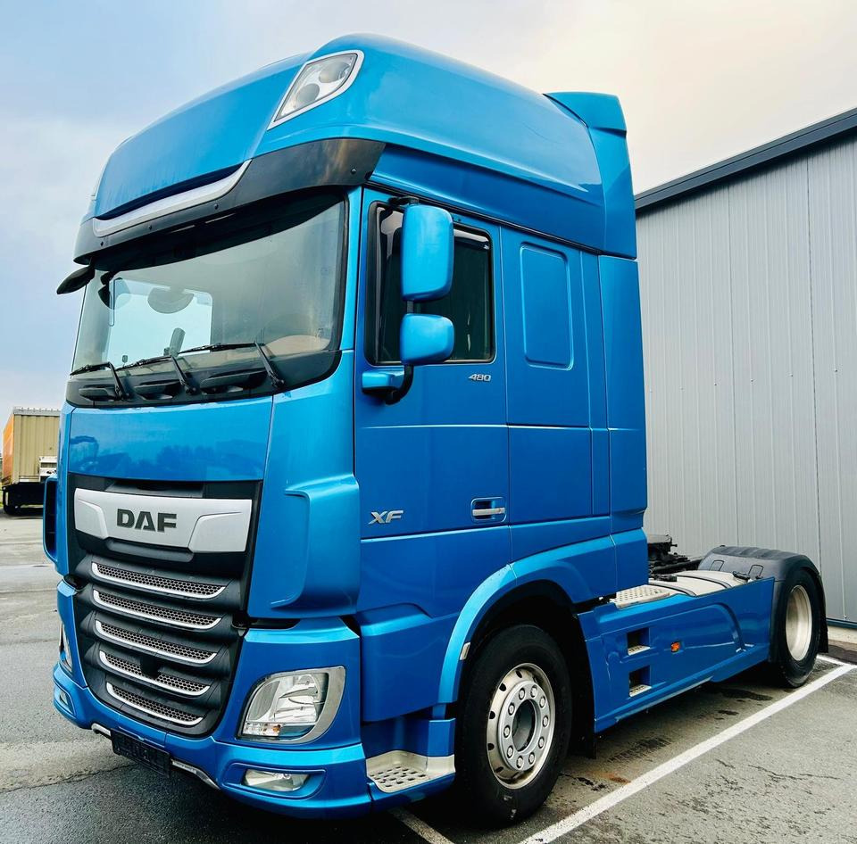 DAF XF 480 FT + MY 17 + Alcoa + Super SC + Standklima + 2 Tanks - Tractor: foto 1 DAF XF 480 FT + MY 17 + Alcoa + Super SC + Standklima + 2 Tanks - Tractor: foto 1