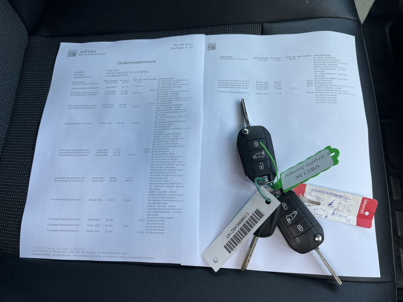 Furgão compacto Citroën Jumpy 2.0 HDI 123pk E6 XL L3 BPM Vrij! Lease €220 /m, Airco, PDC V+A, Cruise controle, Onderhoudshistorie aanwezig: foto 9 Furgão compacto Citroën Jumpy 2.0 HDI 123pk E6 XL L3 BPM Vrij! Lease €220 /m, Airco, PDC V+A, Cruise controle, Onderhoudshistorie aanwezig: foto 9