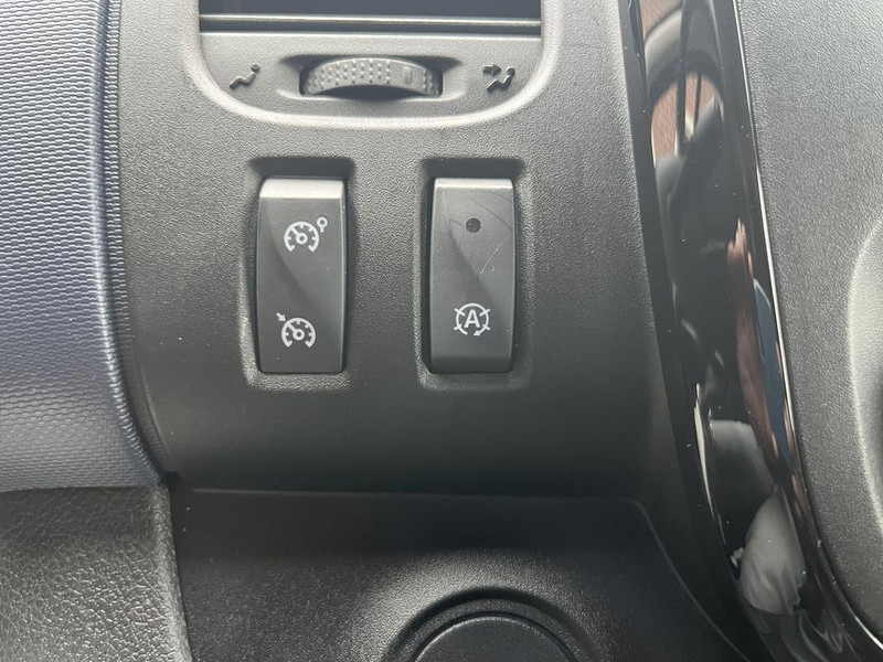 Locação de Opel Vivaro 1.6 CDTI E6 126pk Edition BPM Vrij! Lease €220 /m, Trekhaak, Airco, Navi, PDC, Cruise controle, Onderhoudshistorie aanwezig Opel Vivaro 1.6 CDTI E6 126pk Edition BPM Vrij! Lease €220 /m, Trekhaak, Airco, Navi, PDC, Cruise controle, Onderhoudshistorie aanwezig: foto 12