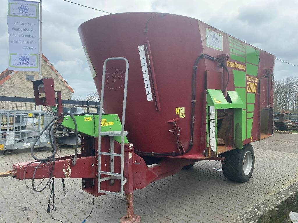 Strautmann Verti Mix 2000 - Misturadora Alimentadora: foto 3 Strautmann Verti Mix 2000 - Misturadora Alimentadora: foto 3