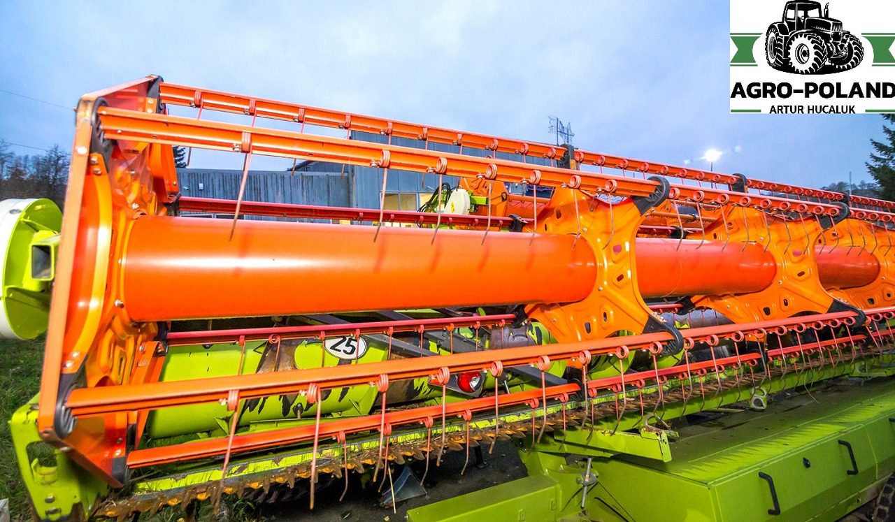 CLAAS VARIO 750 (NOWY MODEL)- 2013 ROK + WÓZEK + KOSY BOCZNE - Plataforma para colheitadeira: foto 2 CLAAS VARIO 750 (NOWY MODEL)- 2013 ROK + WÓZEK + KOSY BOCZNE - Plataforma para colheitadeira: foto 2