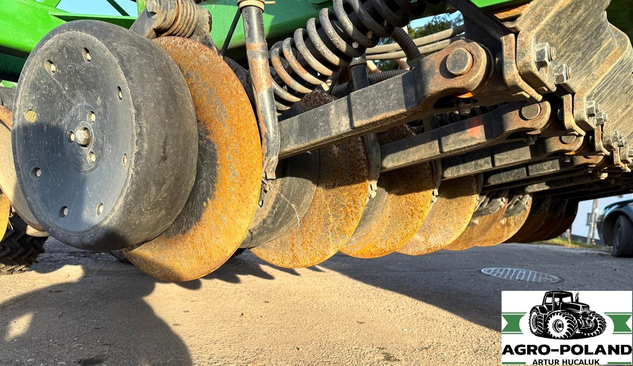 JOHN DEERE 750A - 2017 ROK - 6 M - 2649 H - GREENSTAR/ISOBUS - NOWSZY MODEL - Semeadeira: foto 5 JOHN DEERE 750A - 2017 ROK - 6 M - 2649 H - GREENSTAR/ISOBUS - NOWSZY MODEL - Semeadeira: foto 5