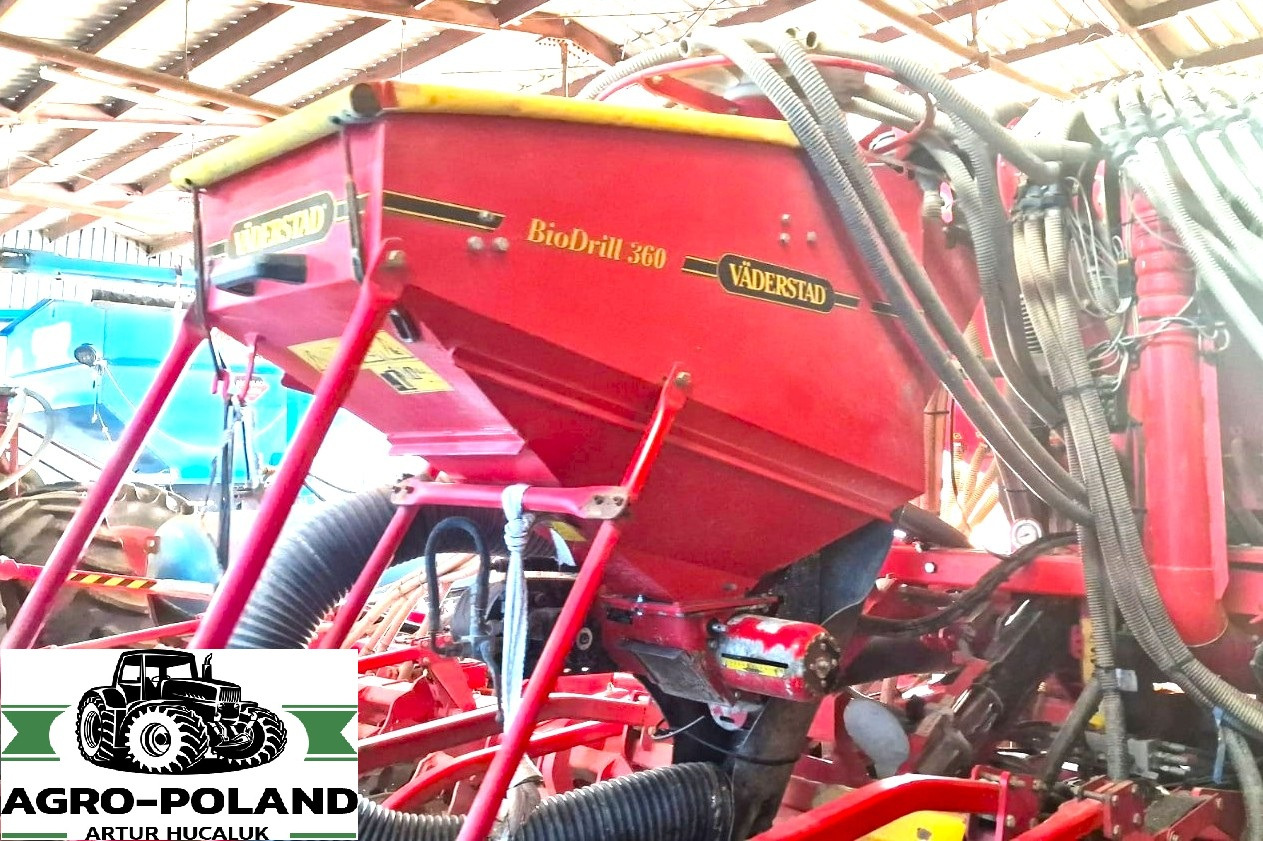 VADERSTAD RAPID RDA 800 C - NAWOŻENIE - 2012 ROK + VADERSTAD BIODRILL 360 - Semeadora combinada: foto 4 VADERSTAD RAPID RDA 800 C - NAWOŻENIE - 2012 ROK + VADERSTAD BIODRILL 360 - Semeadora combinada: foto 4