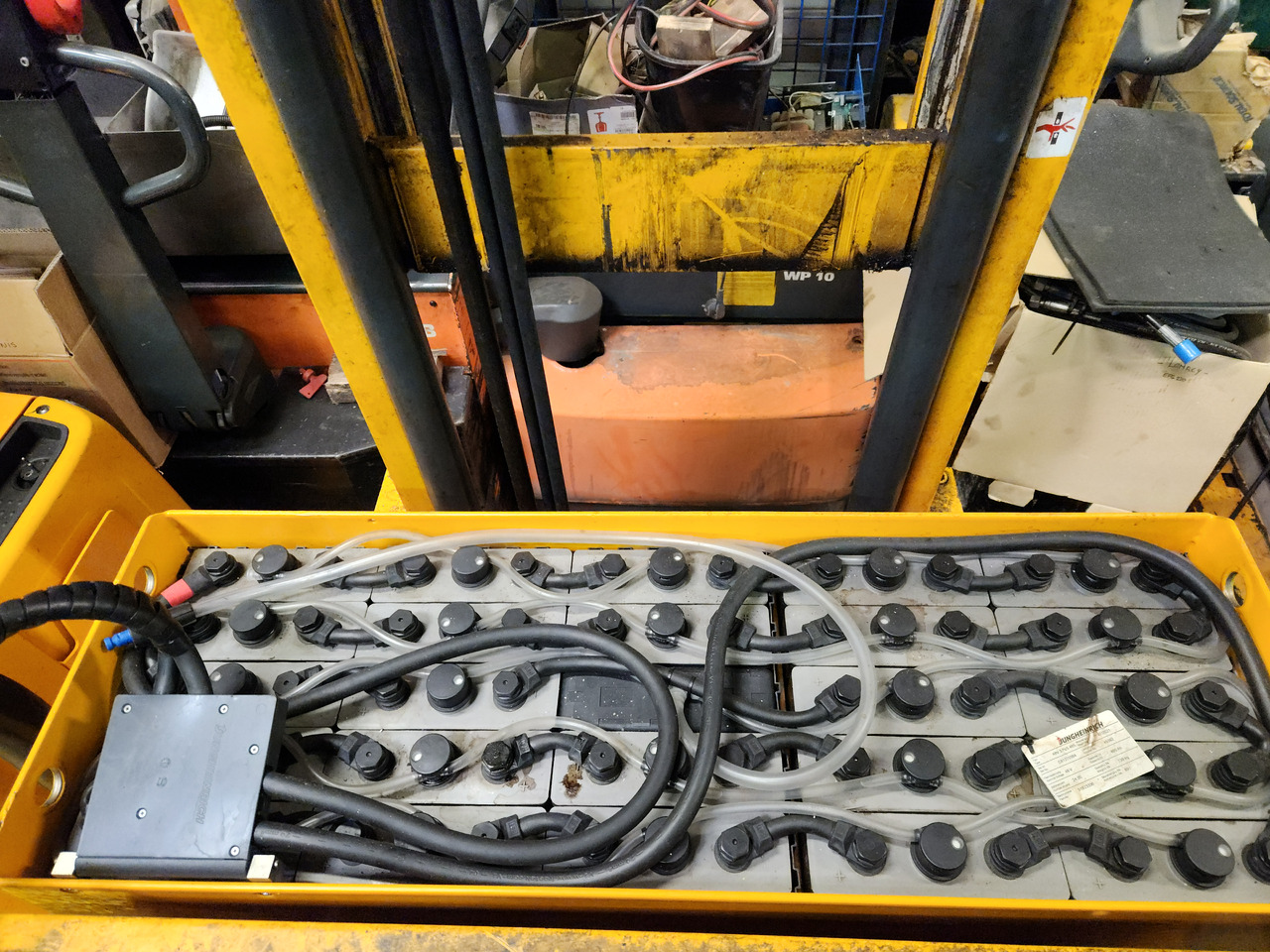 JUNGHEINRICH ETV112 - Empilhador lateral: foto 5 JUNGHEINRICH ETV112 - Empilhador lateral: foto 5