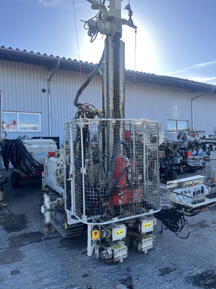 COMACCHIO MC 4D - Máquina de perfuração: foto 4 COMACCHIO MC 4D - Máquina de perfuração: foto 4