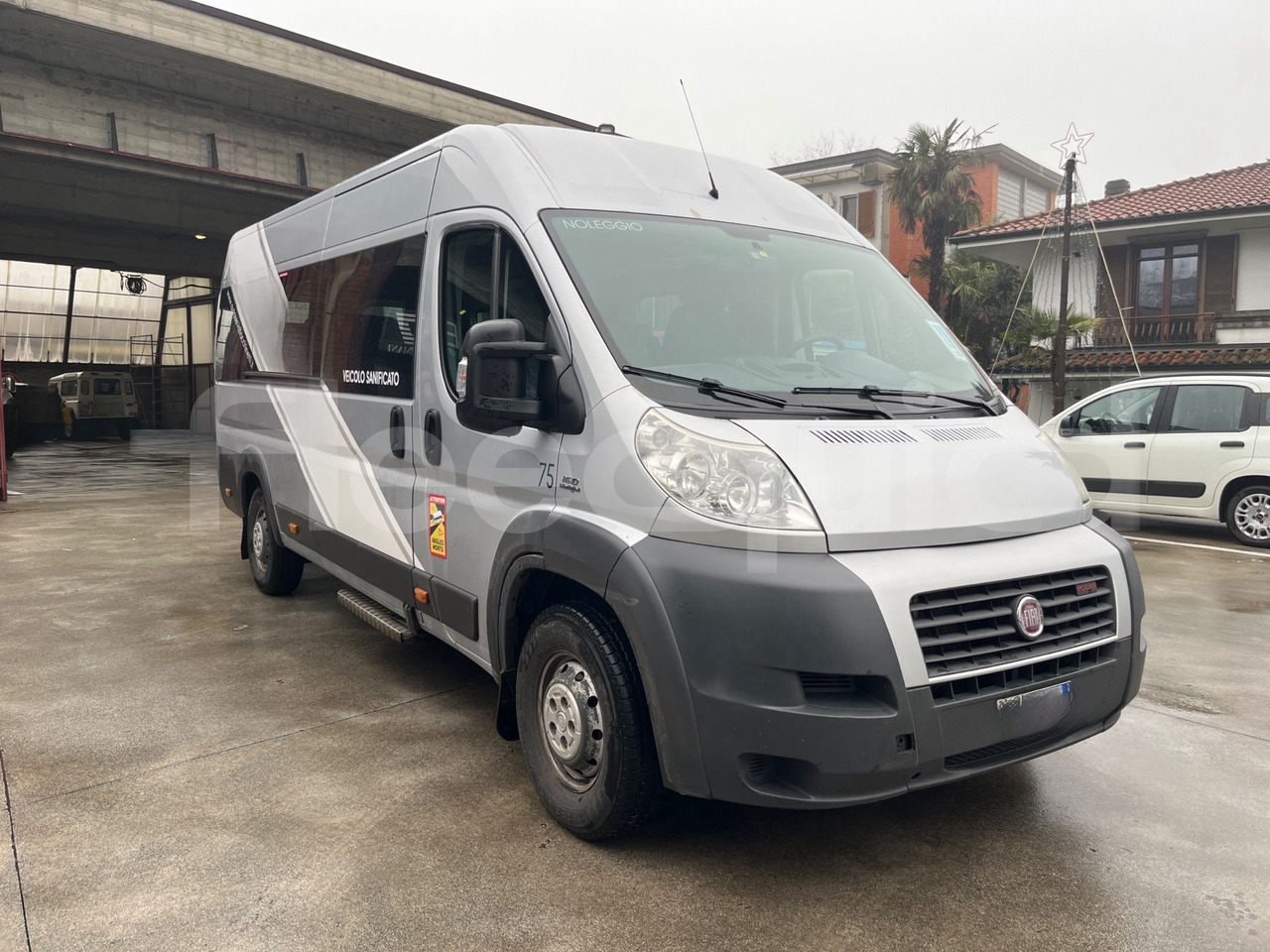 Fiat Ducato - Micro-ônibus, Furgão de passageiros: foto 1 Fiat Ducato - Micro-ônibus, Furgão de passageiros: foto 1