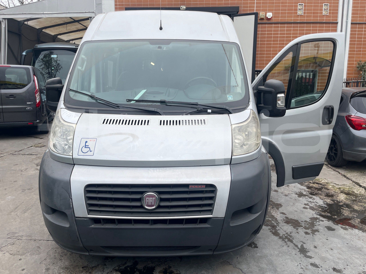 Fiat Ducato - Micro-ônibus, Furgão de passageiros: foto 1 Fiat Ducato - Micro-ônibus, Furgão de passageiros: foto 1