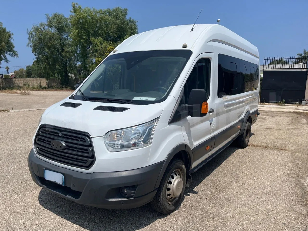 Ford Transit - Micro-ônibus, Furgão de passageiros: foto 4 Ford Transit - Micro-ônibus, Furgão de passageiros: foto 4