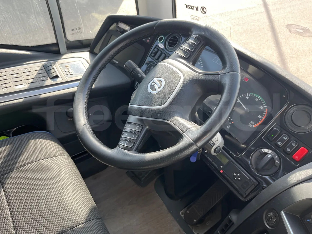 Locação de  Irizar i6 Irizar i6: foto 19