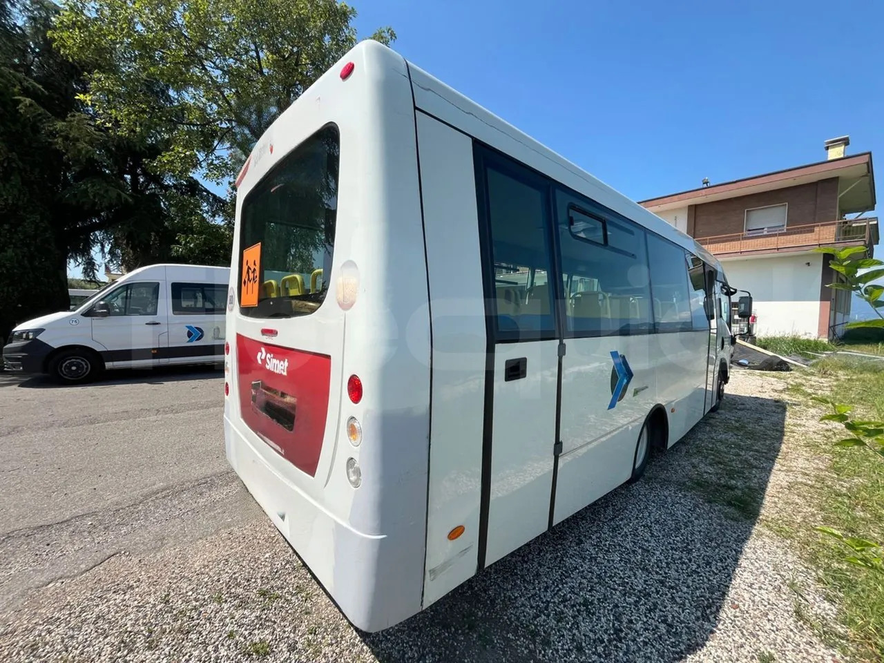 Autocarro escolar Isuzu P65: foto 9