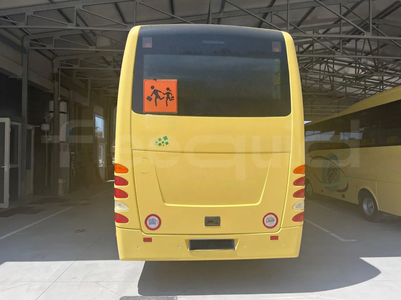 Isuzu Turquoise/Sb - Autocarro escolar: foto 5 Isuzu Turquoise/Sb - Autocarro escolar: foto 5