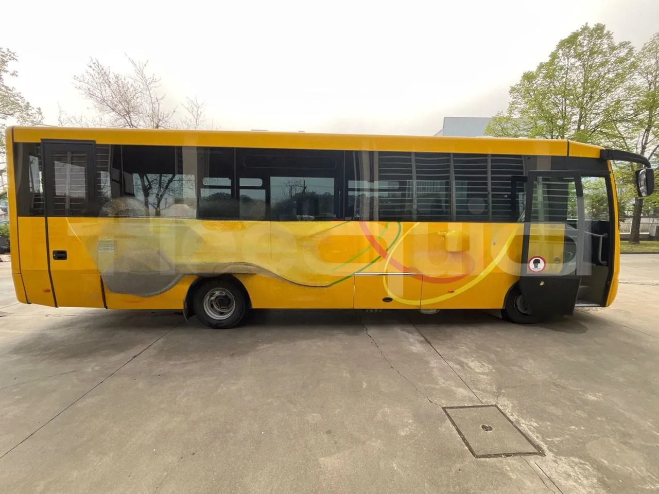Autocarro escolar Iveco 100/E4: foto 11