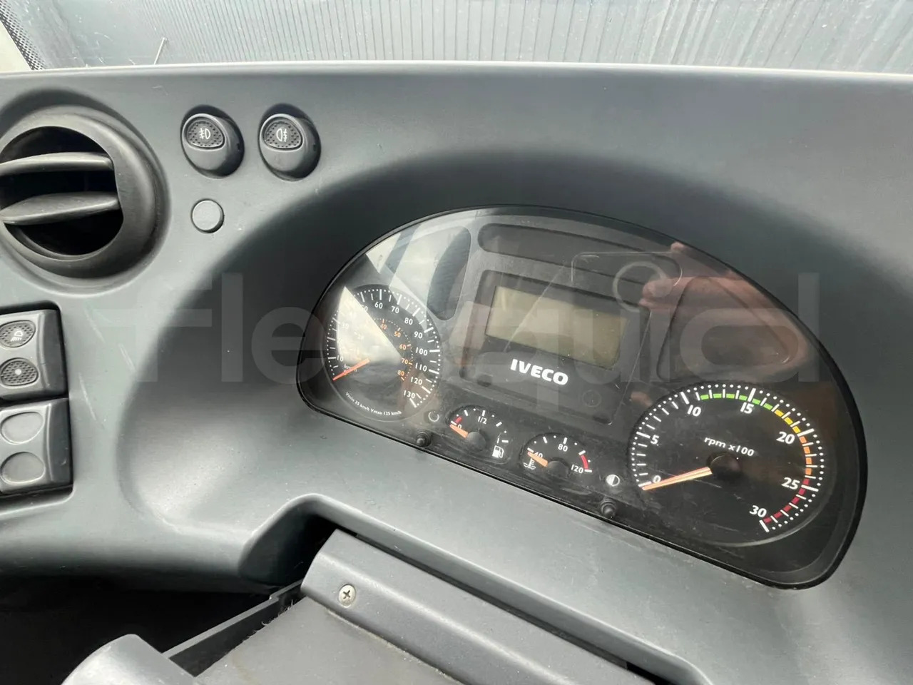 Iveco Crossway - Autocarro: foto 2 Iveco Crossway - Autocarro: foto 2