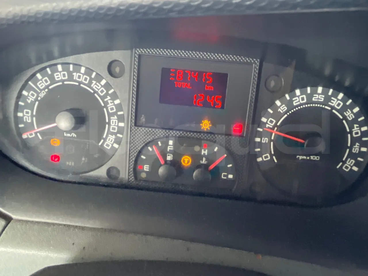 Iveco Daily - Autocarro: foto 3 Iveco Daily - Autocarro: foto 3