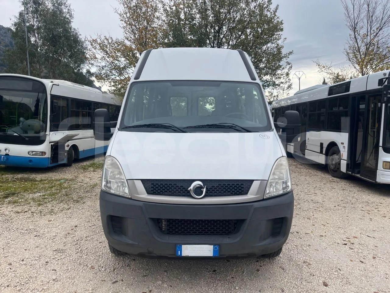 Iveco Daily - Autocarro escolar: foto 2 Iveco Daily - Autocarro escolar: foto 2