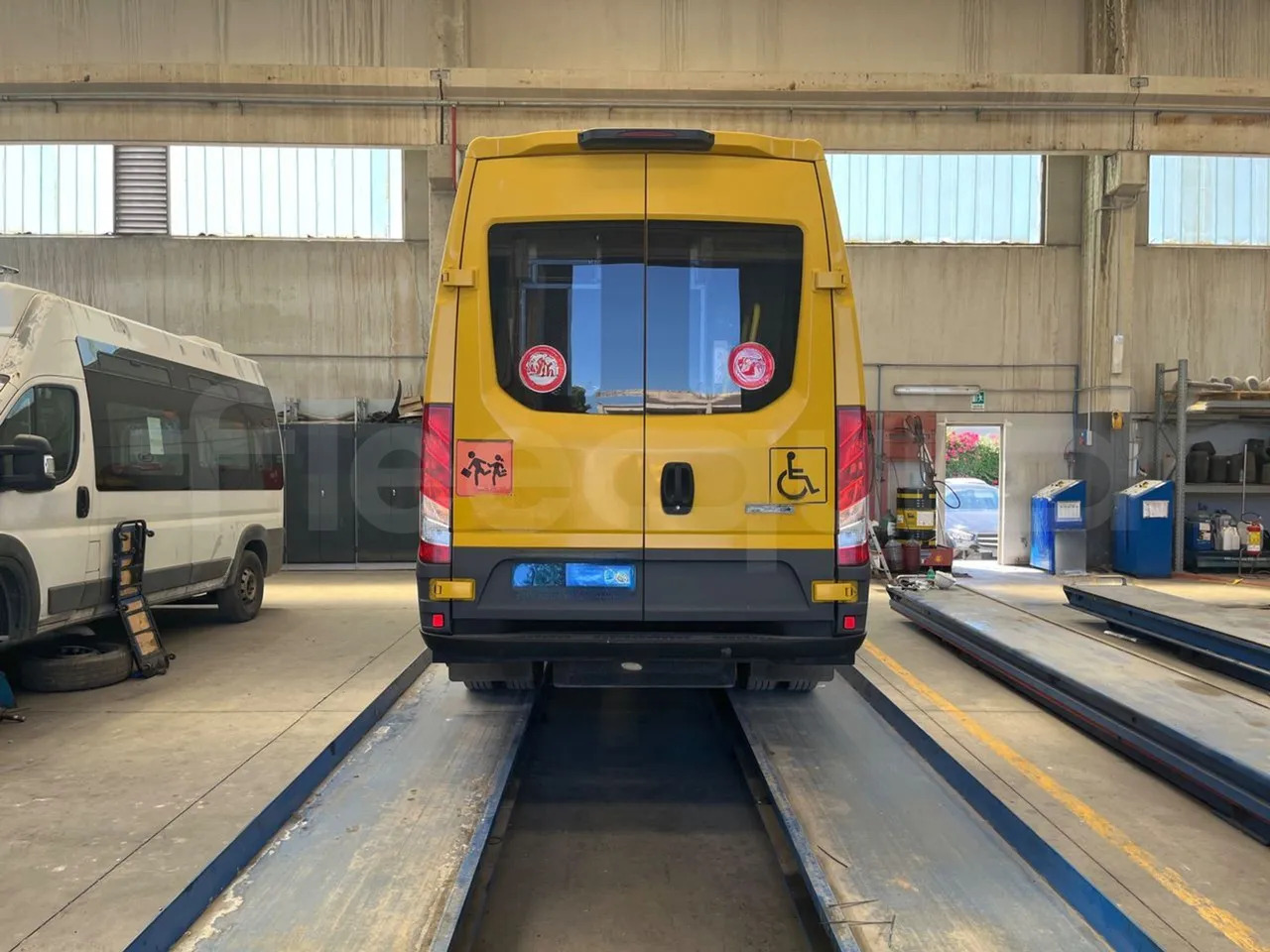 Iveco Daily - Autocarro escolar: foto 5 Iveco Daily - Autocarro escolar: foto 5