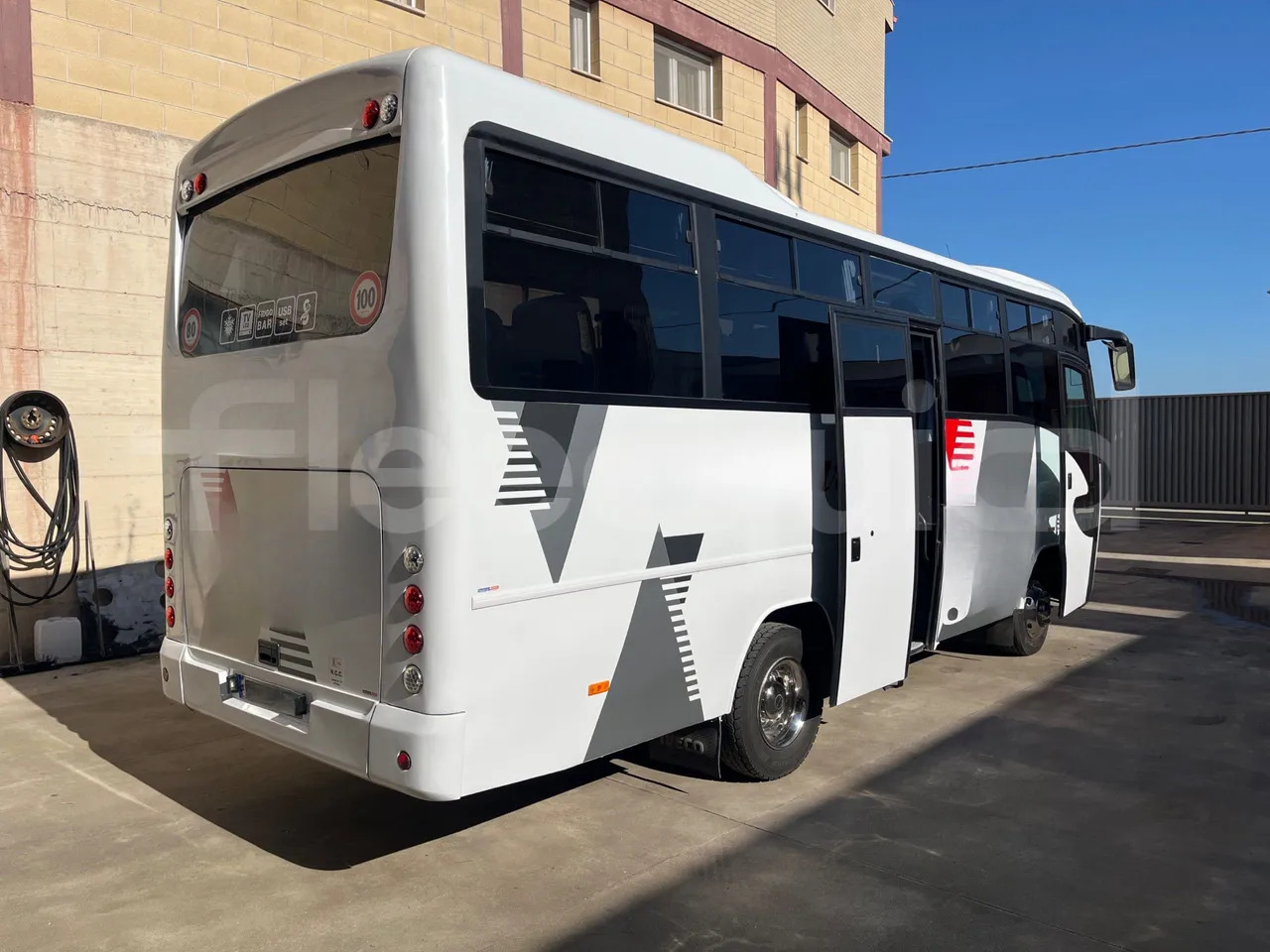 Autocarro Iveco E24: foto 9