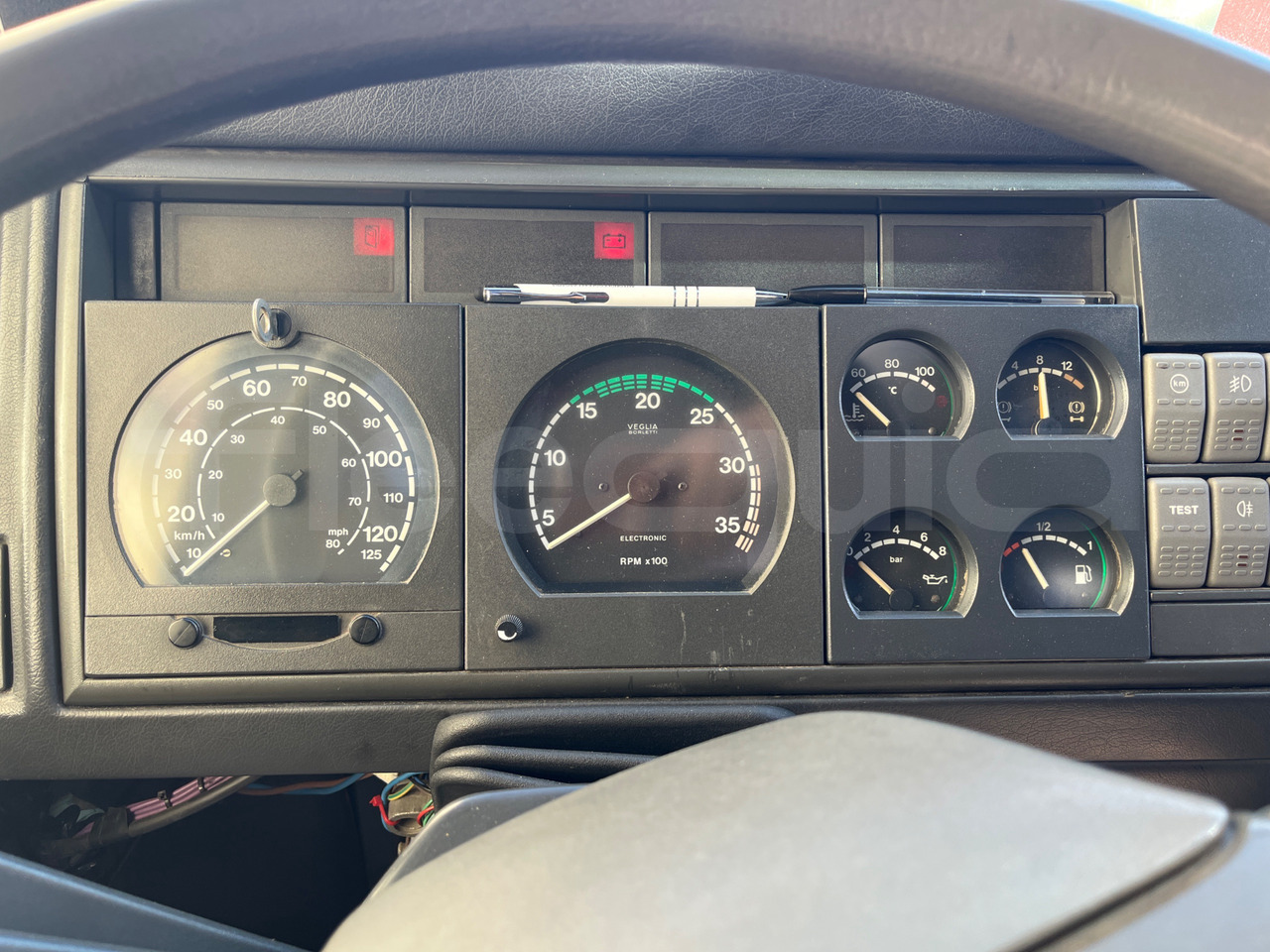 Iveco E24 - Autocarro: foto 3 Iveco E24 - Autocarro: foto 3