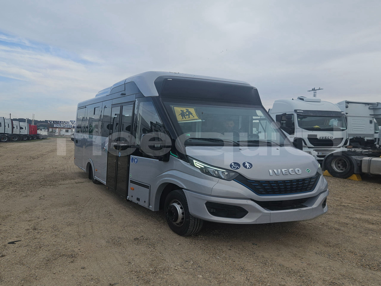 Iveco Indcar - Ônibus suburbano: foto 1 Iveco Indcar - Ônibus suburbano: foto 1