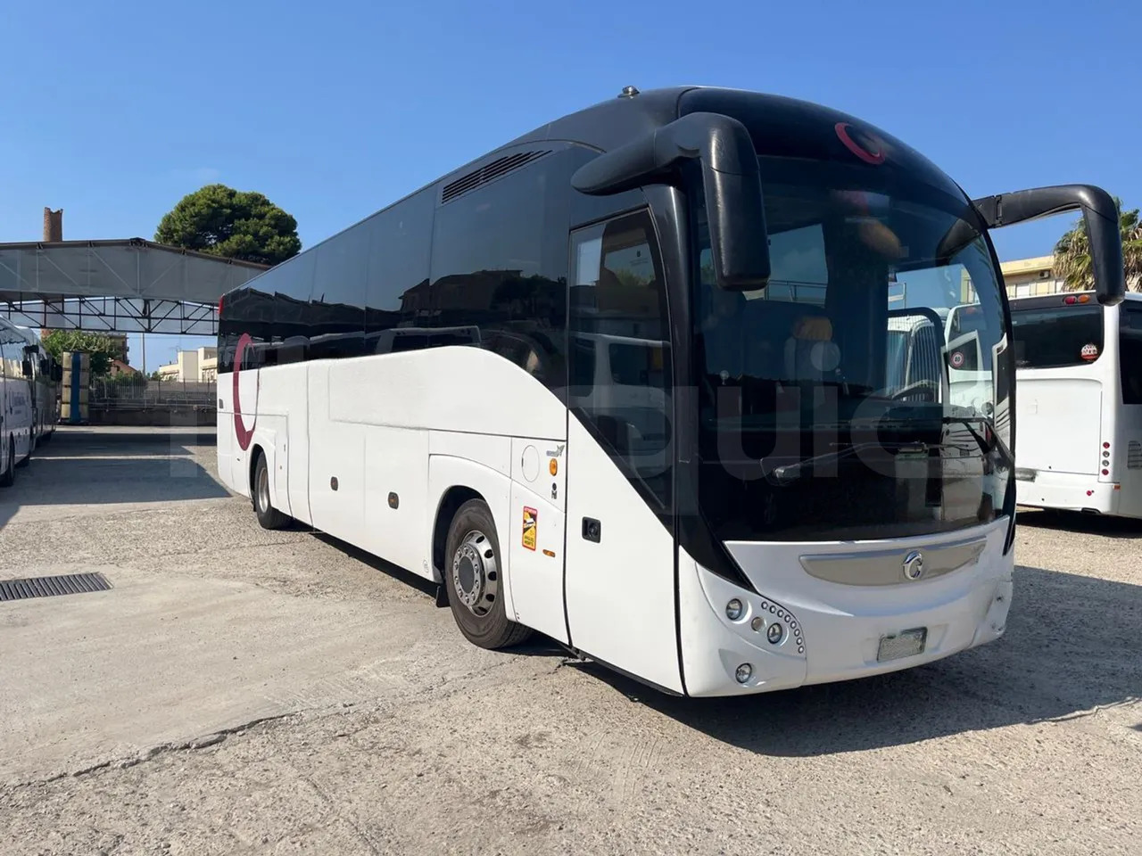 Iveco Magelys - Autocarro: foto 1 Iveco Magelys - Autocarro: foto 1