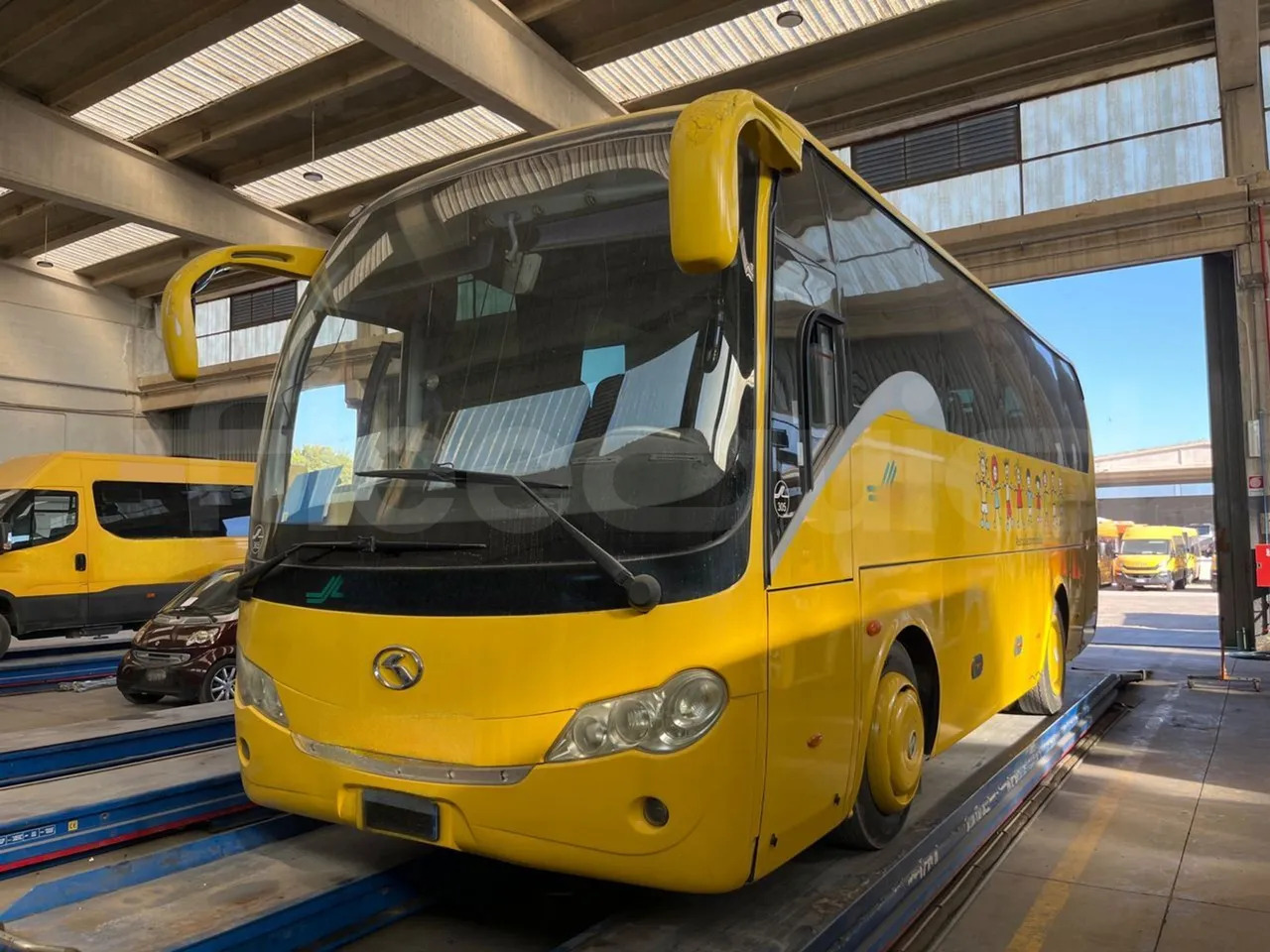 King Long XMQ6800 - Autocarro escolar: foto 4 King Long XMQ6800 - Autocarro escolar: foto 4