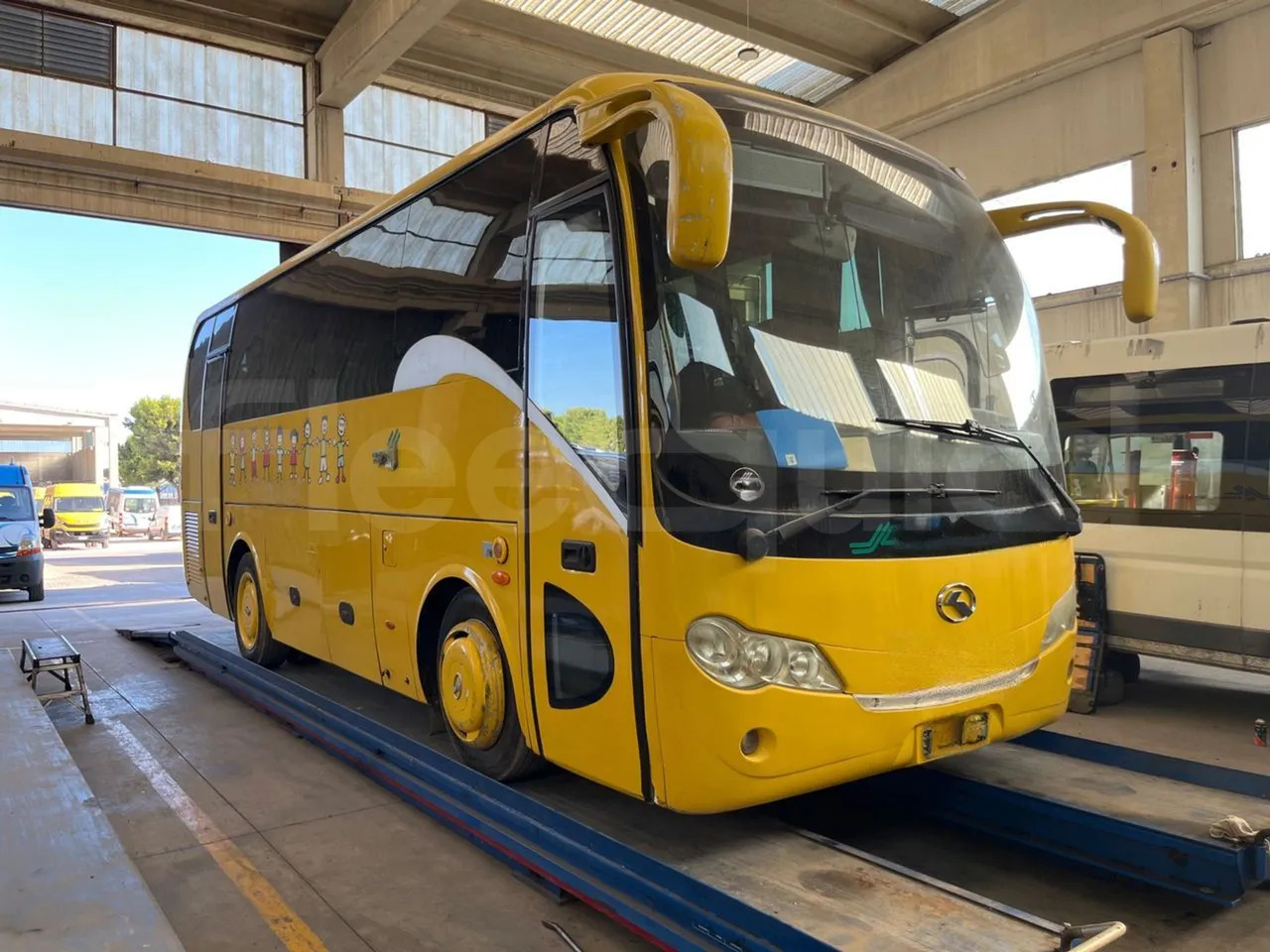 King Long XMQ6800 - Autocarro escolar: foto 1 King Long XMQ6800 - Autocarro escolar: foto 1