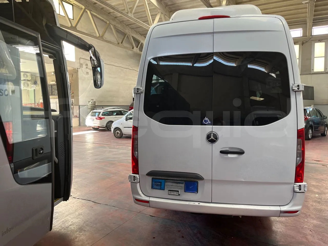Mercedes-Benz Sprinter - Micro-ônibus, Furgão de passageiros: foto 5 Mercedes-Benz Sprinter - Micro-ônibus, Furgão de passageiros: foto 5