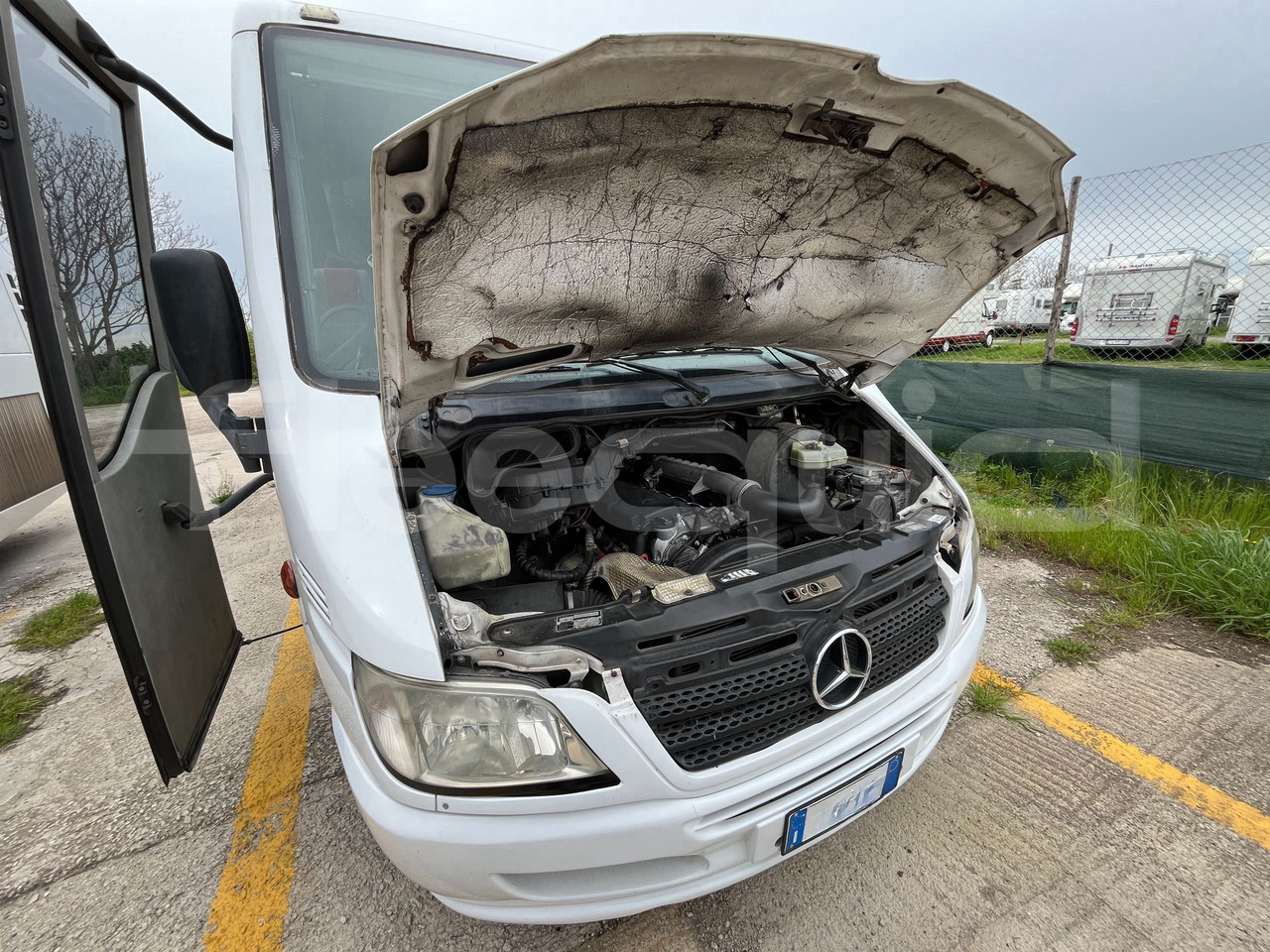 Micro-ônibus, Furgão de passageiros Mercedes-Benz Sprinter: foto 9