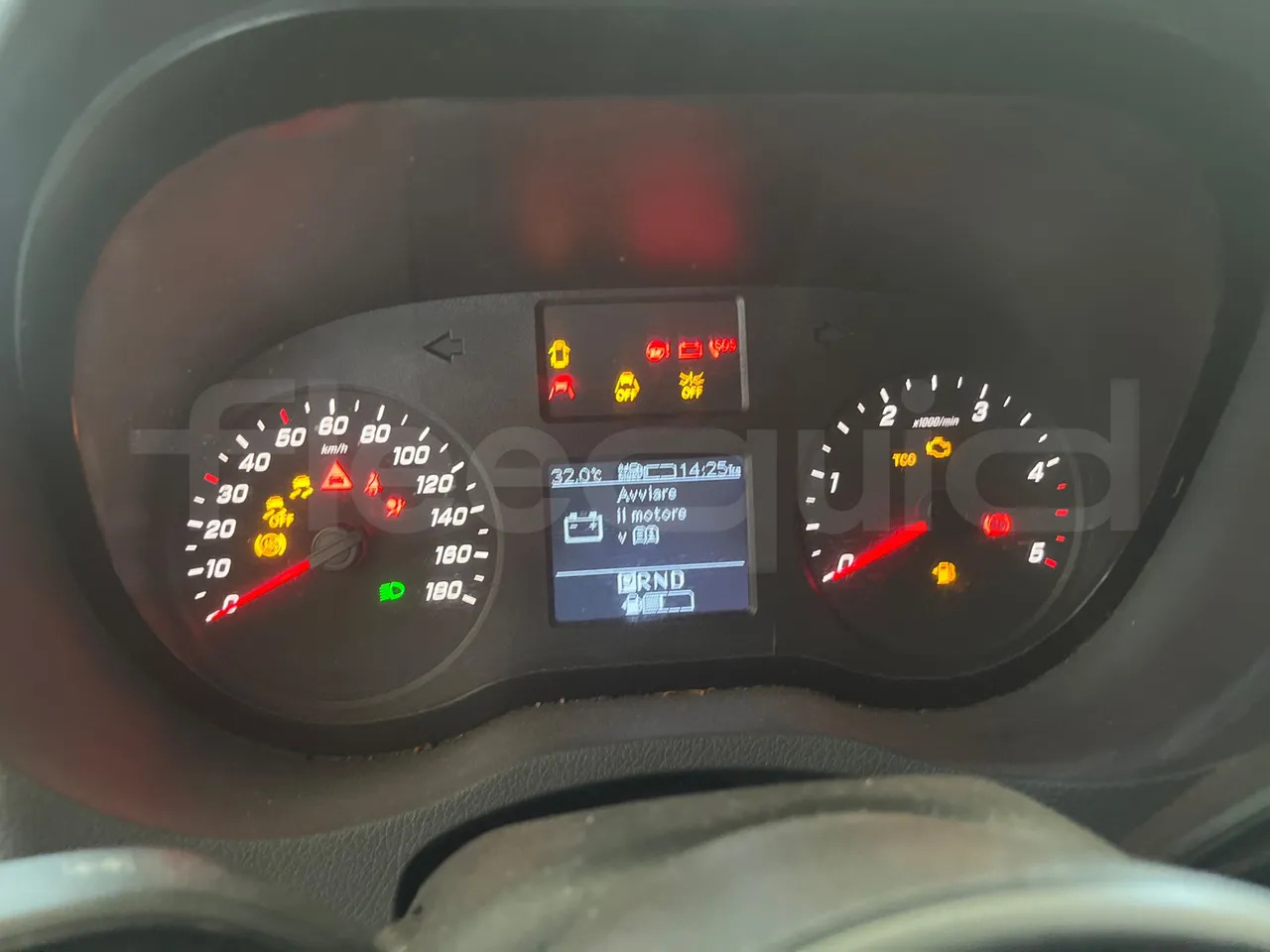 Mercedes-Benz Sprinter - Micro-ônibus, Furgão de passageiros: foto 3 Mercedes-Benz Sprinter - Micro-ônibus, Furgão de passageiros: foto 3