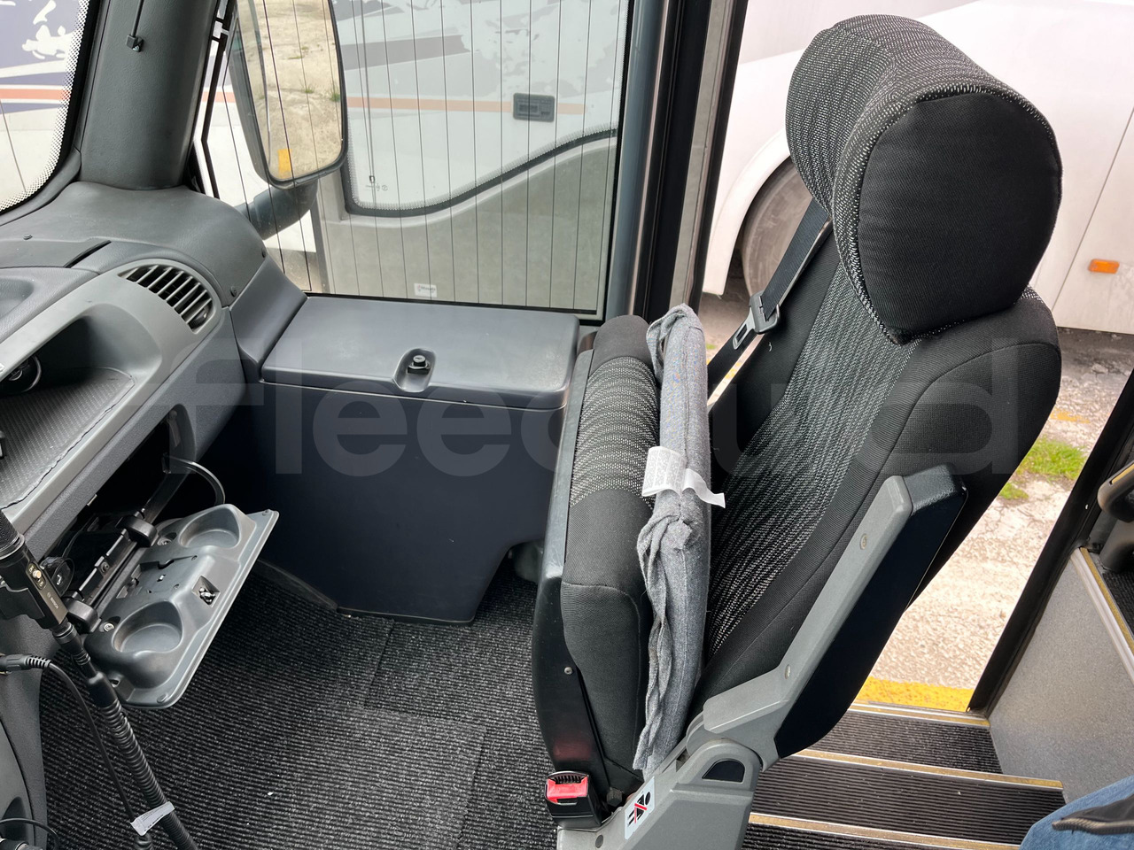 Micro-ônibus, Furgão de passageiros Mercedes-Benz Sprinter: foto 12
