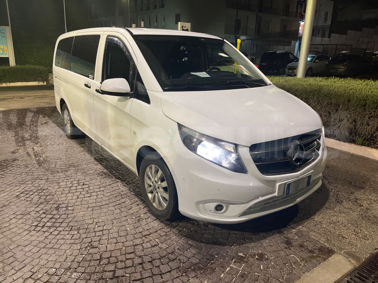 Mercedes-Benz Vito Tourer - Micro-ônibus, Furgão de passageiros: foto 1 Mercedes-Benz Vito Tourer - Micro-ônibus, Furgão de passageiros: foto 1