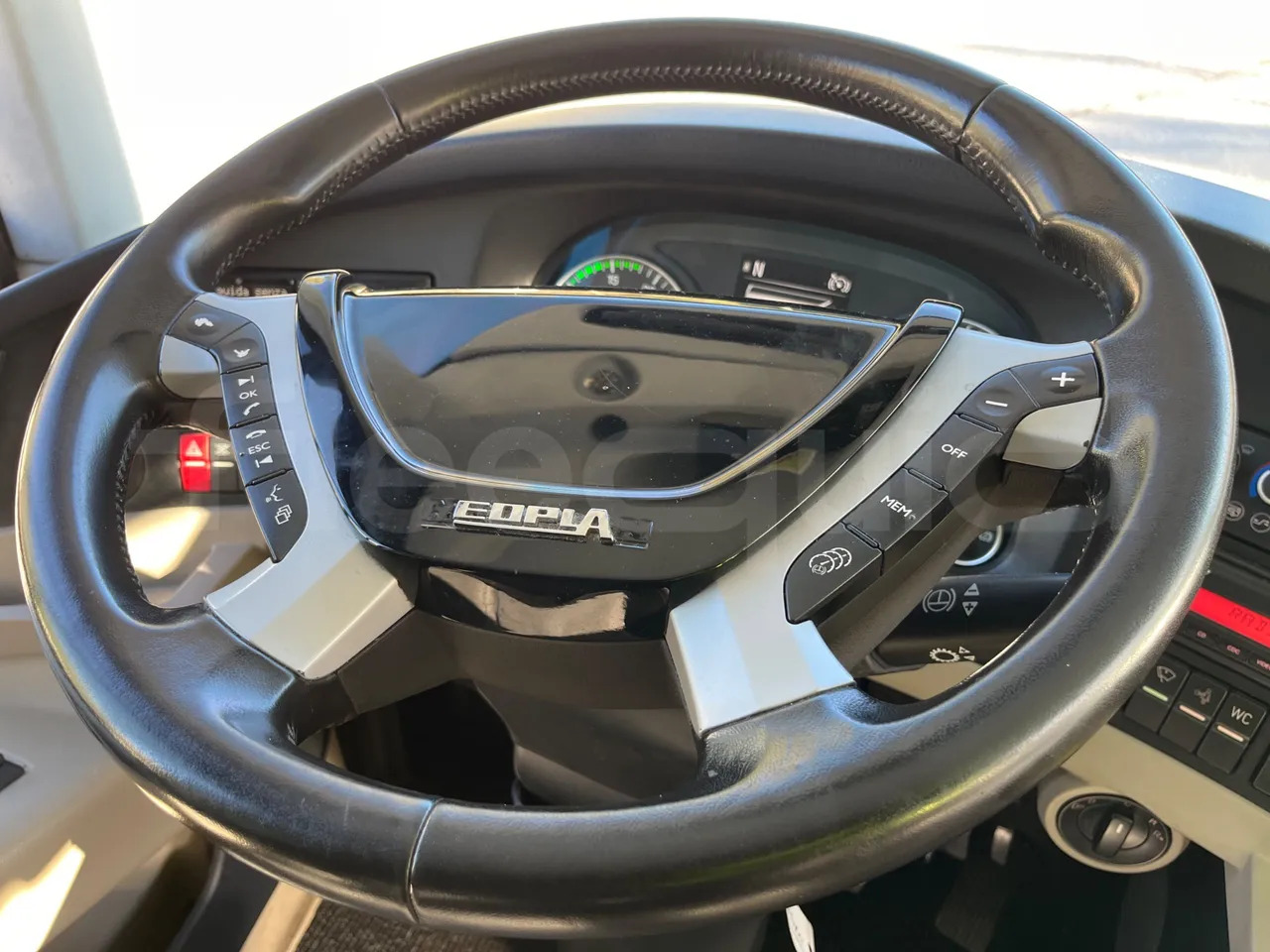 Autocarro Neoplan Skyliner: foto 34