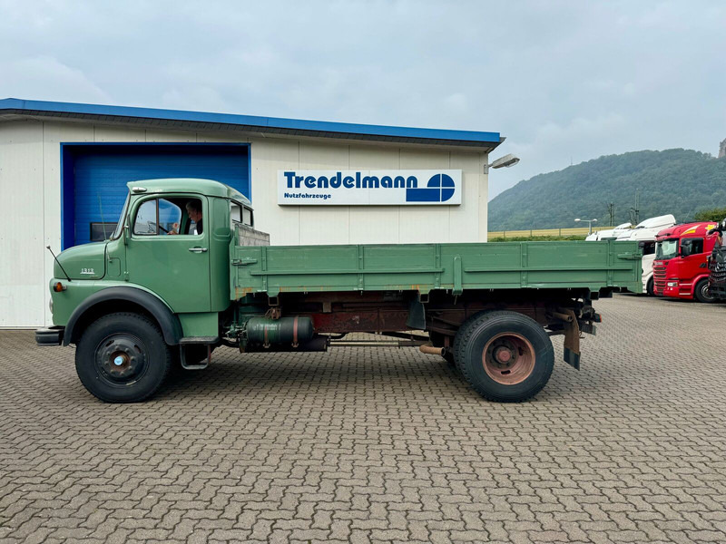 Mercedes-Benz LK 1313 Haubenwagen Oldtimer 3 Wischer hohe Scheibe - Caminhão basculante: foto 1 Mercedes-Benz LK 1313 Haubenwagen Oldtimer 3 Wischer hohe Scheibe - Caminhão basculante: foto 1