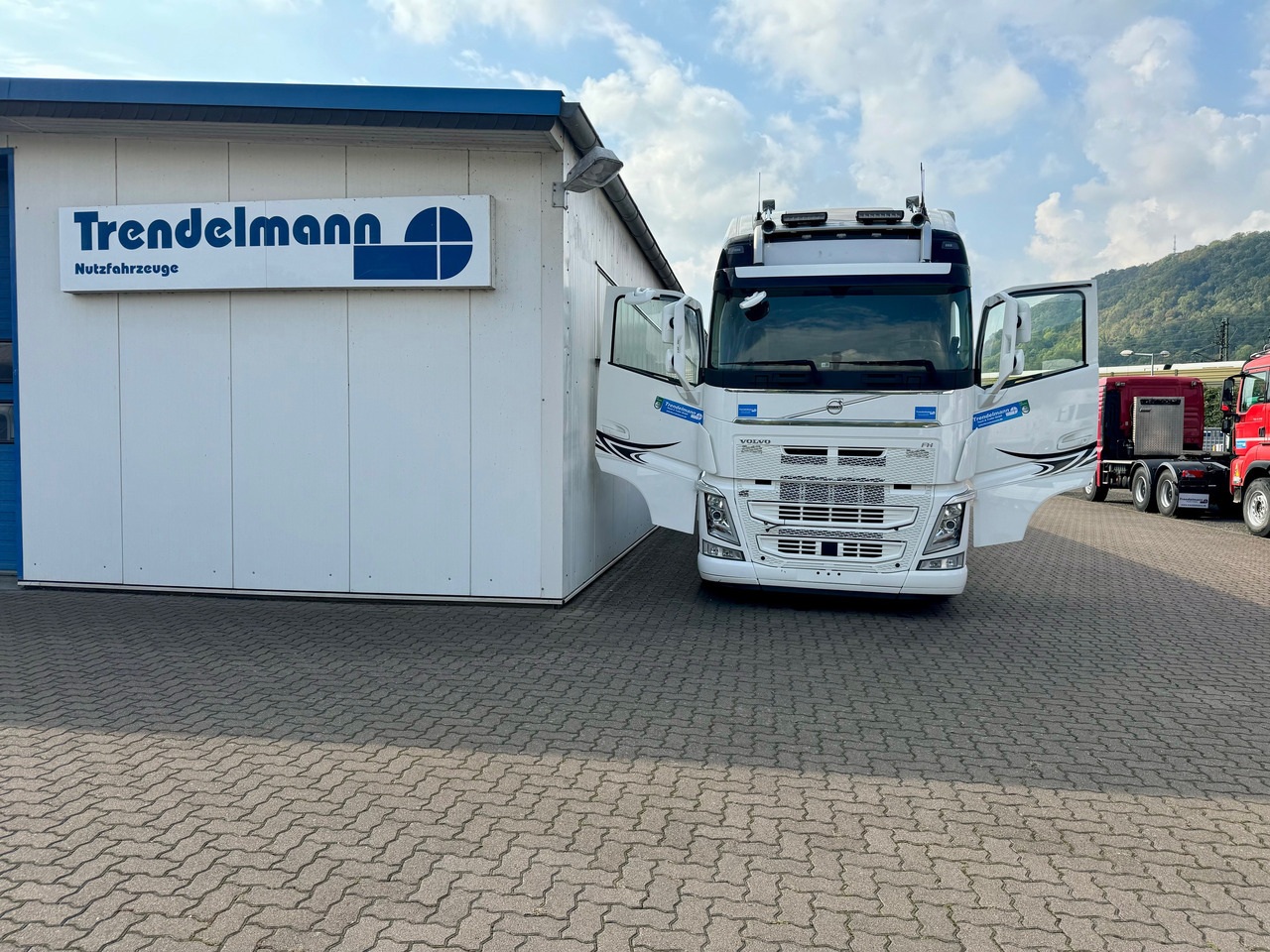 VOLVO Fh-13-540 6x4R - Caminhão polibenne: foto 4 VOLVO Fh-13-540 6x4R - Caminhão polibenne: foto 4