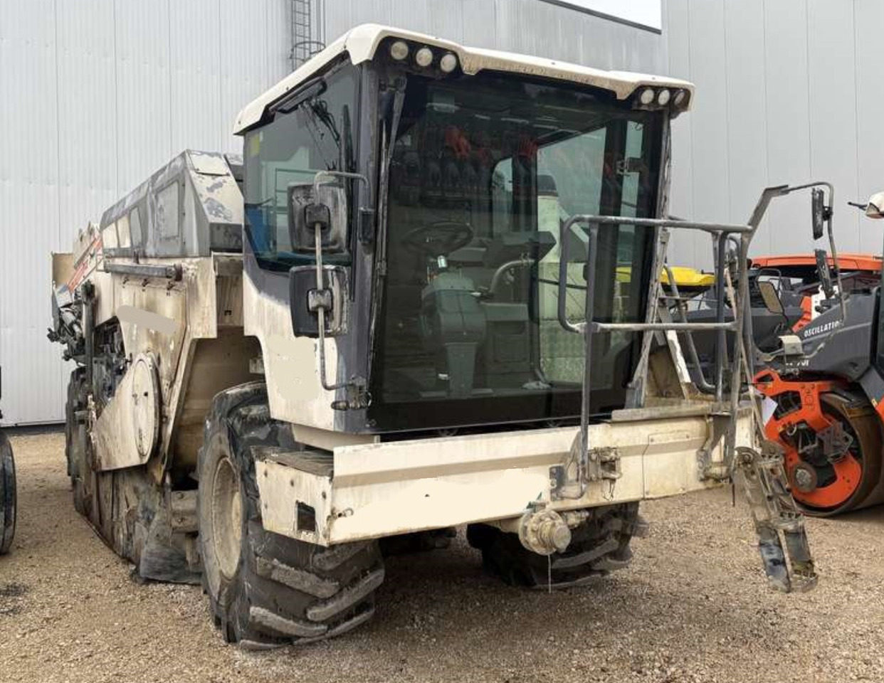 WIRTGEN WR 240i S-PACK - Estabilizador de solos: foto 1 WIRTGEN WR 240i S-PACK - Estabilizador de solos: foto 1