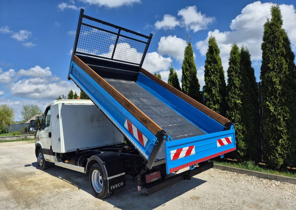 Iveco 35C15 3.0 150KM Wywrotka - Furgão basculante: foto 3 Iveco 35C15 3.0 150KM Wywrotka - Furgão basculante: foto 3