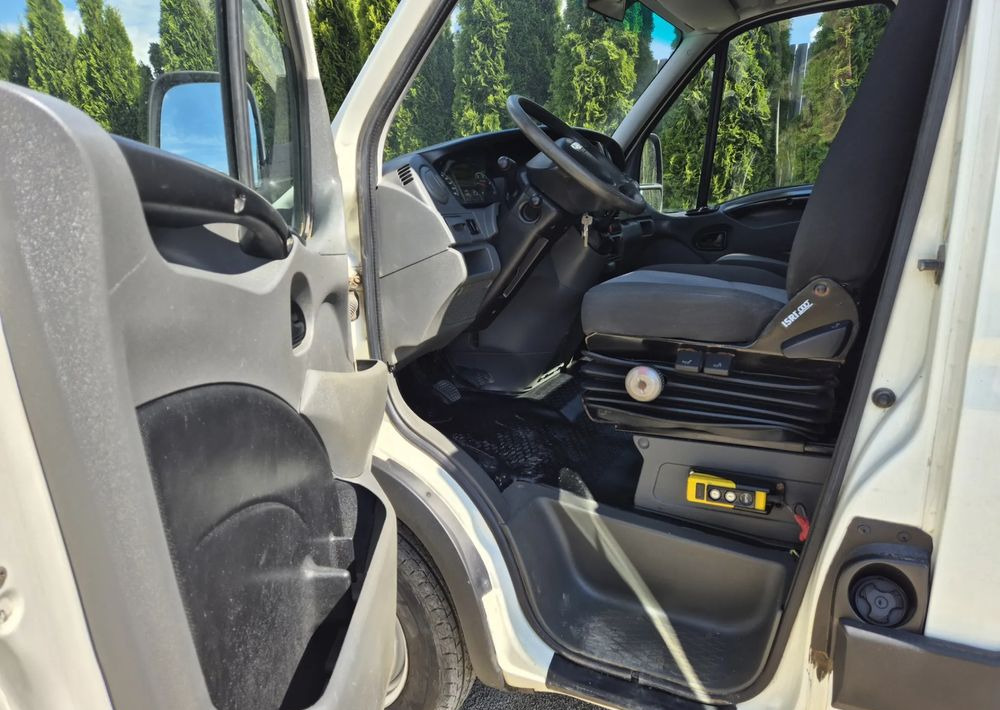 Iveco 35C15 3.0 150KM Wywrotka - Furgão basculante: foto 4 Iveco 35C15 3.0 150KM Wywrotka - Furgão basculante: foto 4