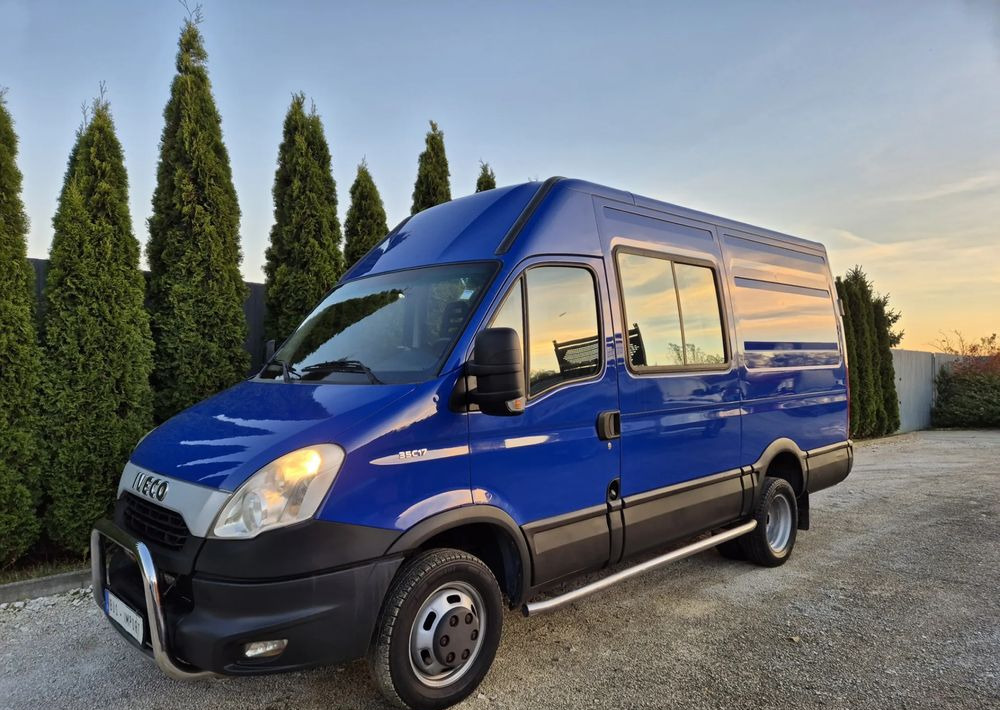 Iveco 35C17/ 3.0 170KM/ - Carrinha cabine dupla: foto 2 Iveco 35C17/ 3.0 170KM/ - Carrinha cabine dupla: foto 2