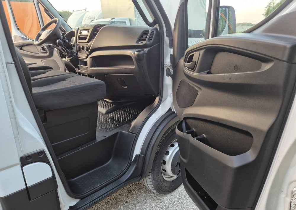 Iveco 65C15 70C15 60C15 50C15 3.0 150KM - Furgão basculante: foto 5 Iveco 65C15 70C15 60C15 50C15 3.0 150KM - Furgão basculante: foto 5