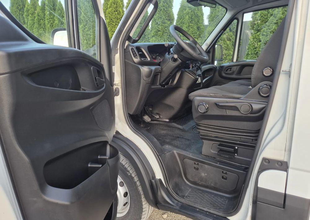 Iveco 65C15 70C15 60C15 50C15 3.0 150KM - Furgão basculante: foto 4 Iveco 65C15 70C15 60C15 50C15 3.0 150KM - Furgão basculante: foto 4