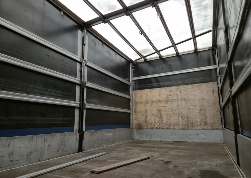 Iveco 70C17 3.0 170KM Skrzyniowy - Furgão de toldo: foto 4 Iveco 70C17 3.0 170KM Skrzyniowy - Furgão de toldo: foto 4