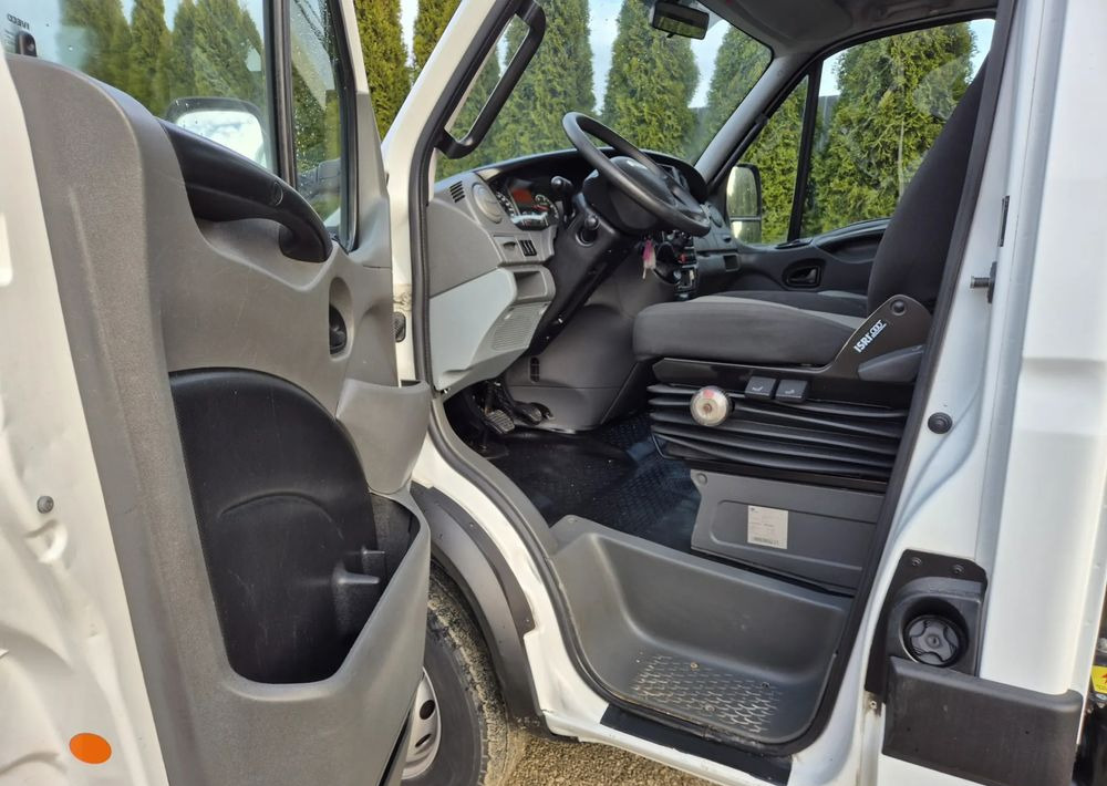 Iveco 70c17 3.0 170KM/ Wywrotka 3-str/ - Furgão basculante: foto 5 Iveco 70c17 3.0 170KM/ Wywrotka 3-str/ - Furgão basculante: foto 5